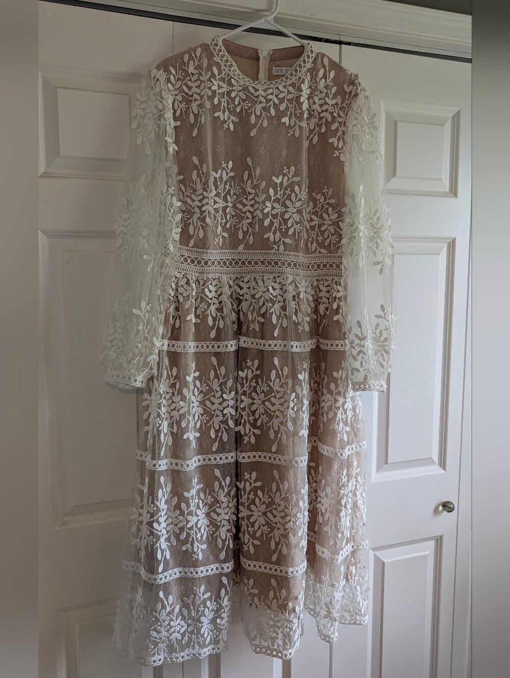 Ivy City Co Sicily Midi Dress
